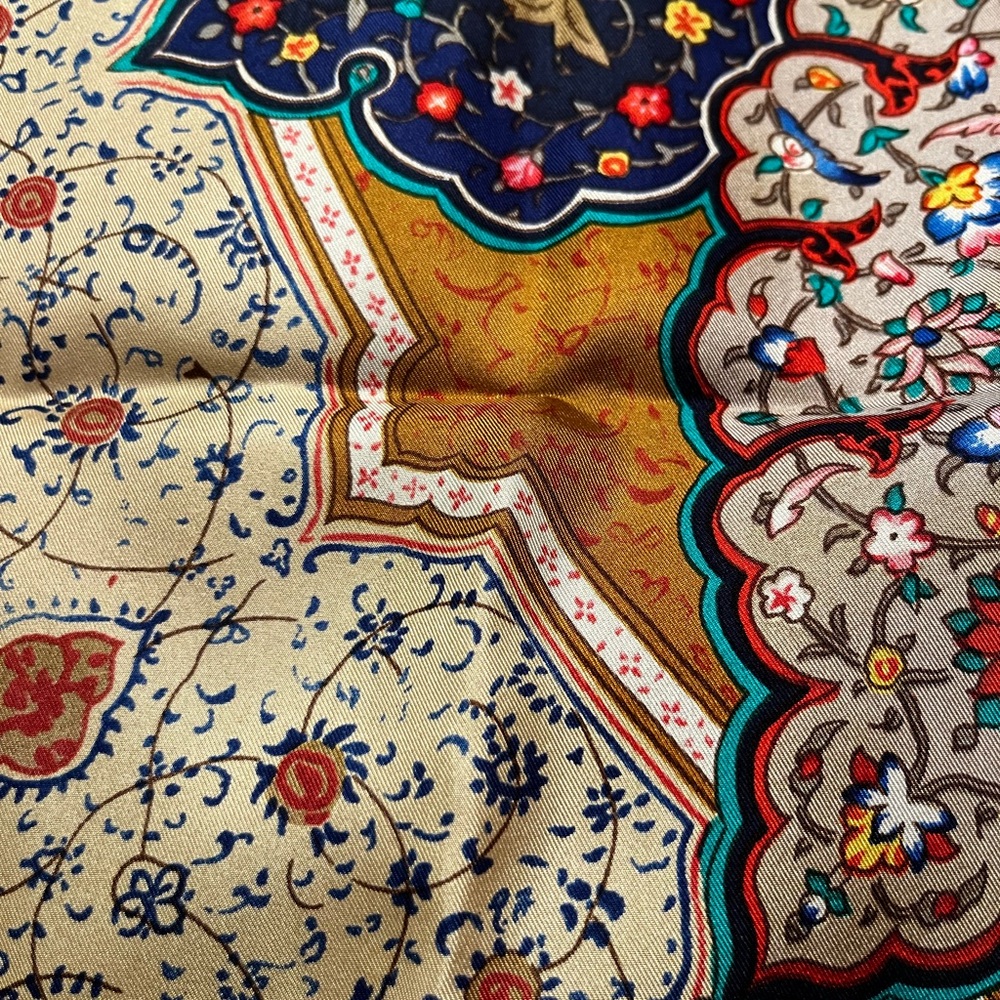 Metropolitan Museum of Art Silk Scarf - Picture 6 of 11